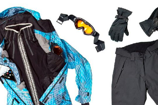 Ropa de invierno y para la nieve expuesta